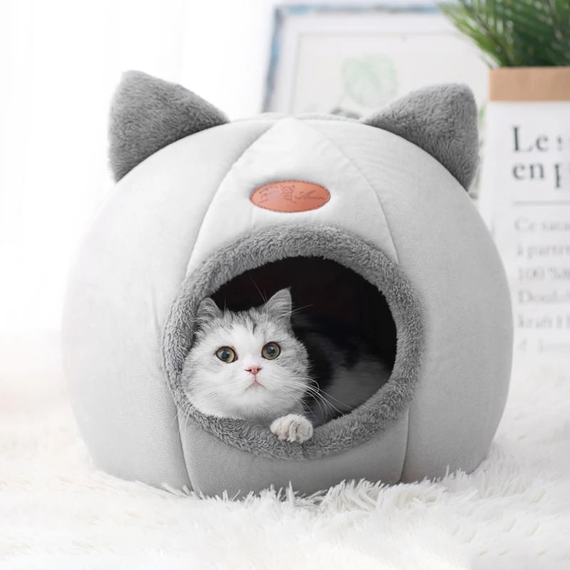 Cozy Winter Cat Bed – Cave Nest for Cats & Small Dogs