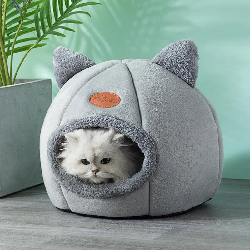 Cozy Winter Cat Bed – Cave Nest for Cats & Small Dogs