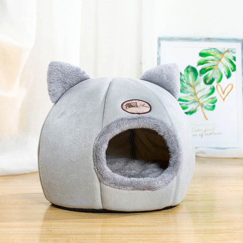 Cozy Winter Cat Bed – Cave Nest for Cats & Small Dogs