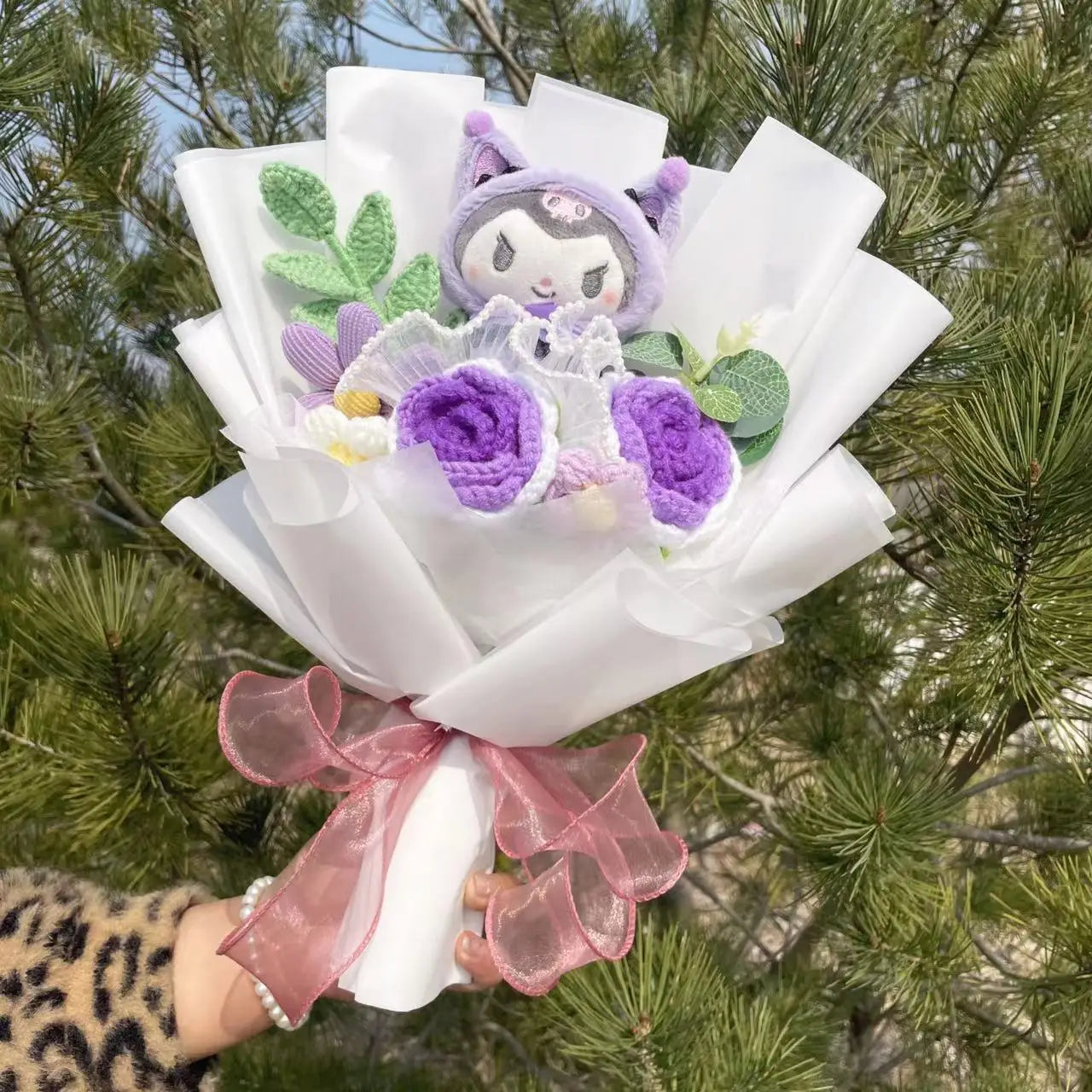 Kawaii Hello Kitty Doll with Artificial Flowers | Sanrio Bouquet Gift