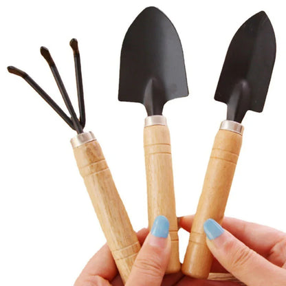 Premium Gardening Tool Set | Rake, Spade & Soil Scoop