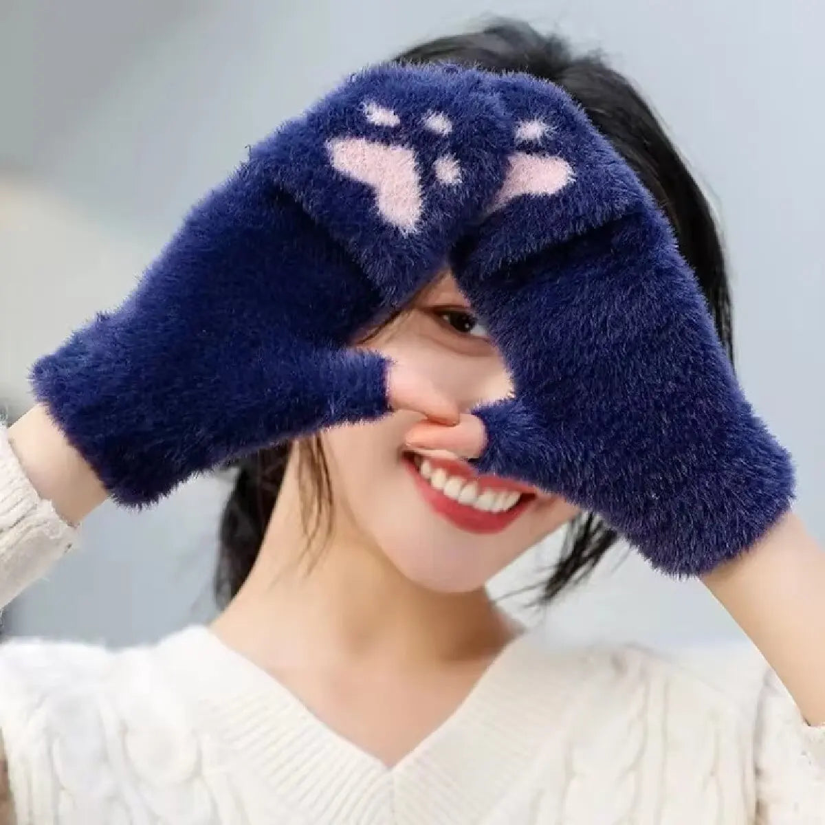 Thickened Women’s Warm Cat Claw Paw Plush Fingerless Winter Gloves