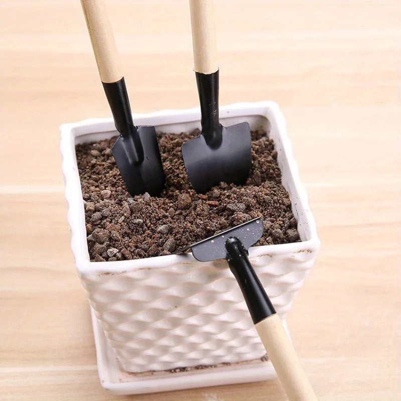 Premium Gardening Tool Set | Rake, Spade & Soil Scoop