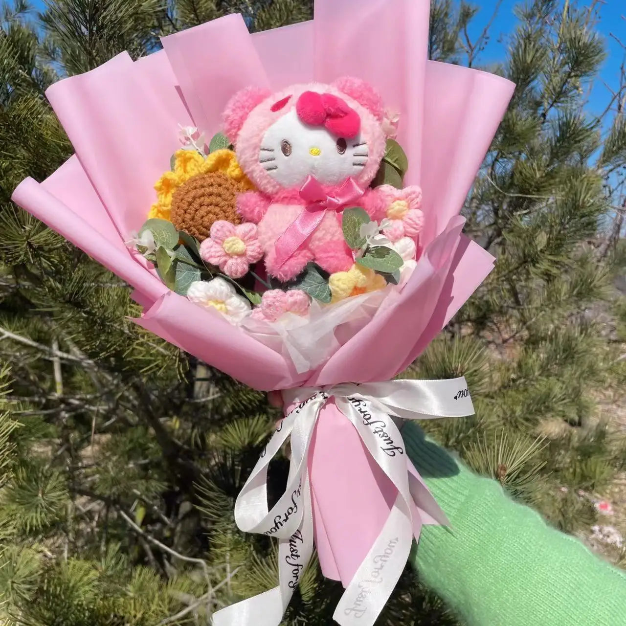 Kawaii Hello Kitty Doll with Artificial Flowers | Sanrio Bouquet Gift